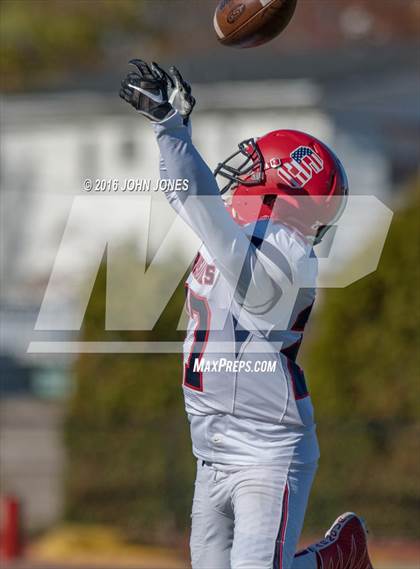 Thumbnail 1 in Monsignor Farrell vs. Archbishop Stepinac (NYCHSFL AAA Semifinal) photogallery.
