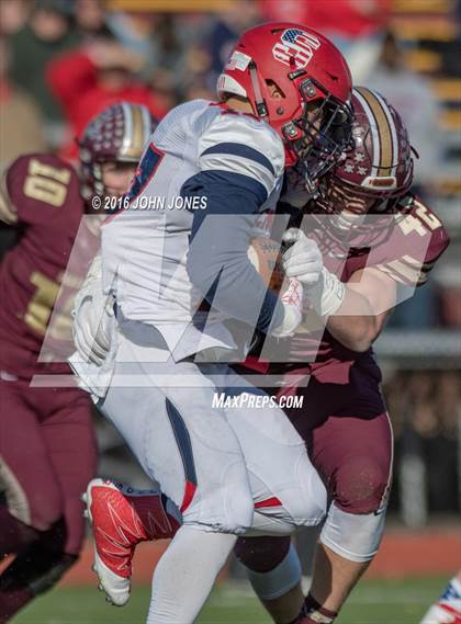 Thumbnail 3 in Monsignor Farrell vs. Archbishop Stepinac (NYCHSFL AAA Semifinal) photogallery.