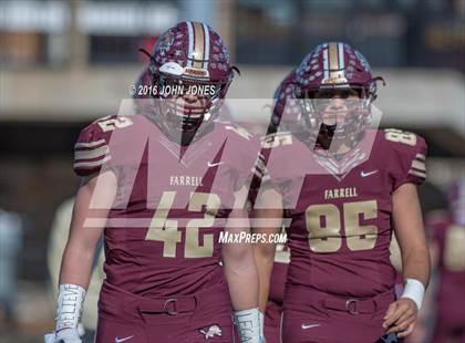 Thumbnail 2 in Monsignor Farrell vs. Archbishop Stepinac (NYCHSFL AAA Semifinal) photogallery.