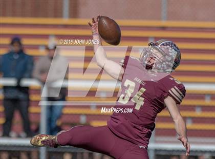 Thumbnail 2 in Monsignor Farrell vs. Archbishop Stepinac (NYCHSFL AAA Semifinal) photogallery.