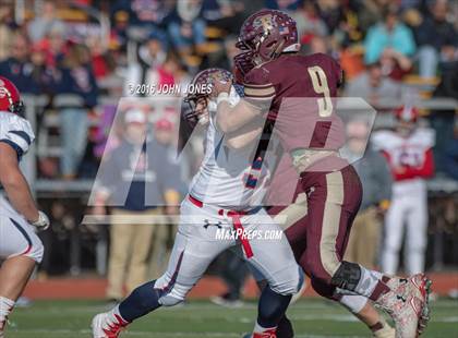 Thumbnail 3 in Monsignor Farrell vs. Archbishop Stepinac (NYCHSFL AAA Semifinal) photogallery.