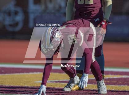 Thumbnail 3 in Monsignor Farrell vs. Archbishop Stepinac (NYCHSFL AAA Semifinal) photogallery.