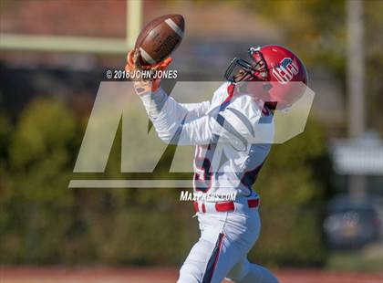 Thumbnail 2 in Monsignor Farrell vs. Archbishop Stepinac (NYCHSFL AAA Semifinal) photogallery.