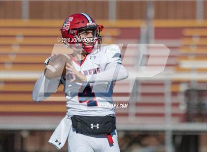 Thumbnail 3 in Monsignor Farrell vs. Archbishop Stepinac (NYCHSFL AAA Semifinal) photogallery.