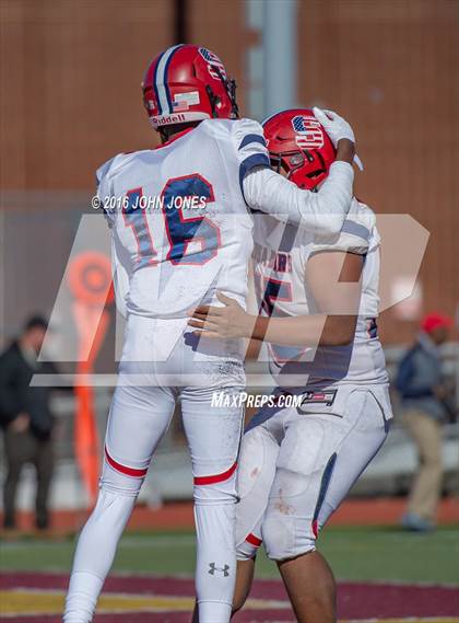 Thumbnail 3 in Monsignor Farrell vs. Archbishop Stepinac (NYCHSFL AAA Semifinal) photogallery.