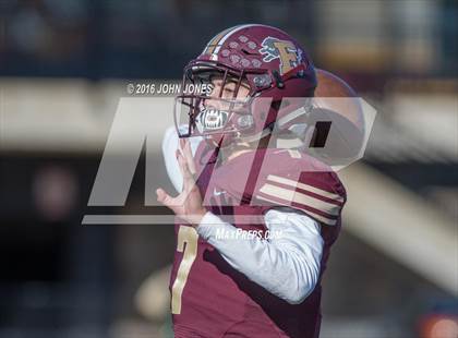 Thumbnail 3 in Monsignor Farrell vs. Archbishop Stepinac (NYCHSFL AAA Semifinal) photogallery.