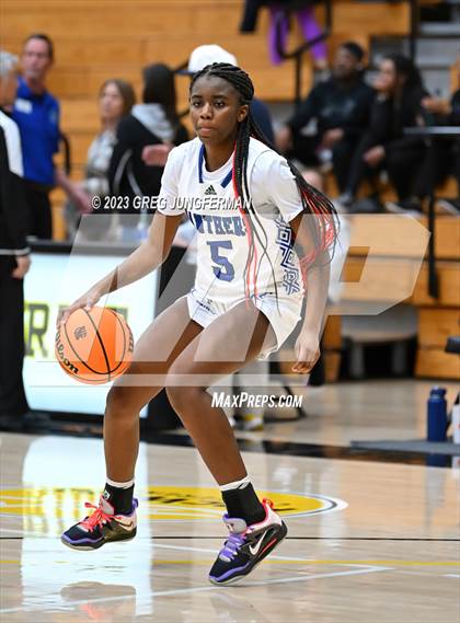 Thumbnail 2 in Menlo School @ San Domenico (CIF NorCal D4 State Regional Final) photogallery.