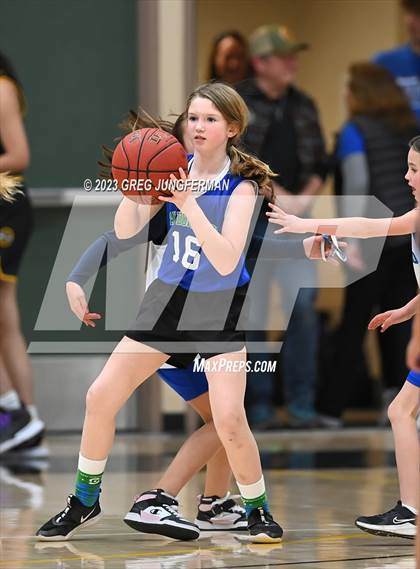 Thumbnail 3 in Menlo School @ San Domenico (CIF NorCal D4 State Regional Final) photogallery.