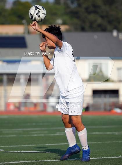 Thumbnail 1 in Foothill @ Esperanza photogallery.