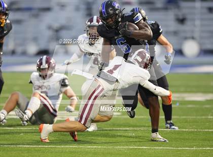 Thumbnail 3 in Edmond Memorial @ Deer Creek photogallery.