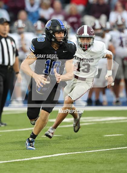 Thumbnail 2 in Edmond Memorial @ Deer Creek photogallery.