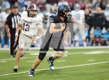 Thumbnail 2 in Edmond Memorial @ Deer Creek photogallery.