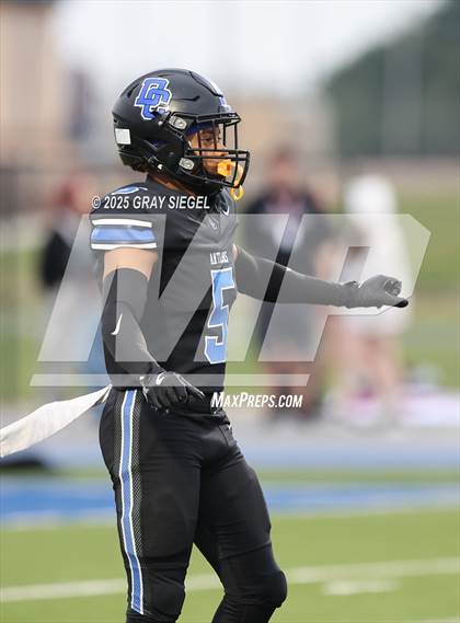 Thumbnail 2 in Edmond Memorial @ Deer Creek photogallery.