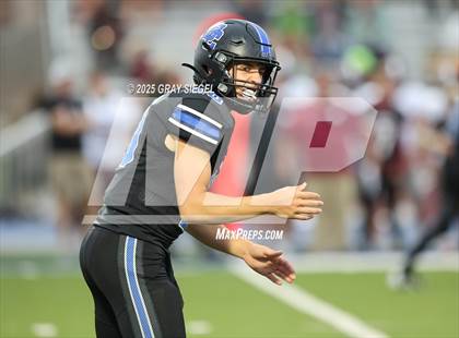 Thumbnail 2 in Edmond Memorial @ Deer Creek photogallery.