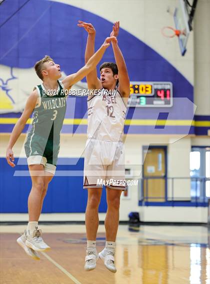 Thumbnail 2 in Scurry-Rosser vs. Riesel (UIL 3A Bi-District) photogallery.