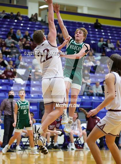 Thumbnail 1 in Scurry-Rosser vs. Riesel (UIL 3A Bi-District) photogallery.