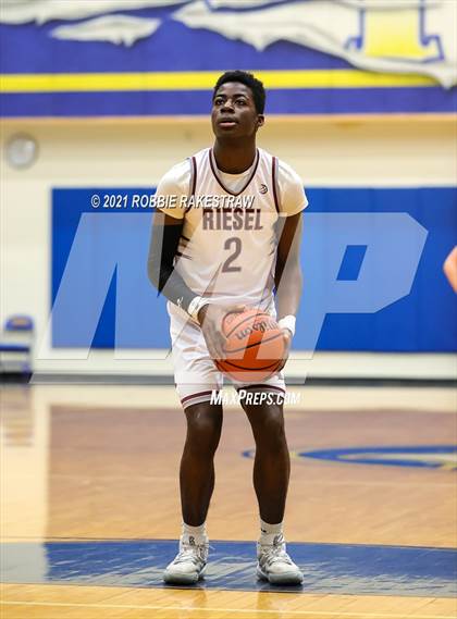 Thumbnail 2 in Scurry-Rosser vs. Riesel (UIL 3A Bi-District) photogallery.