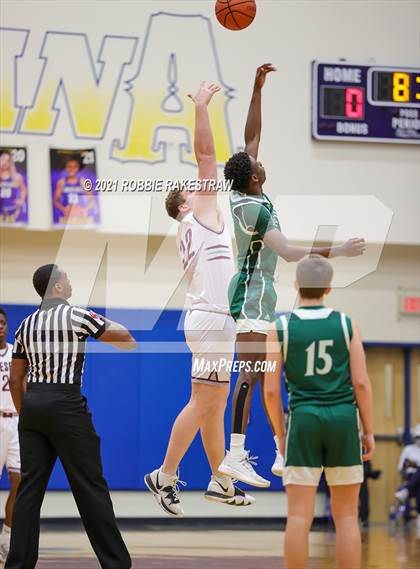 Thumbnail 1 in Scurry-Rosser vs. Riesel (UIL 3A Bi-District) photogallery.