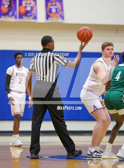Thumbnail 3 in Scurry-Rosser vs. Riesel (UIL 3A Bi-District) photogallery.