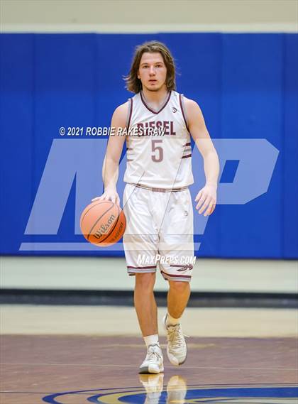 Thumbnail 3 in Scurry-Rosser vs. Riesel (UIL 3A Bi-District) photogallery.
