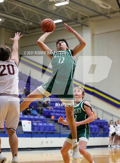 Thumbnail 2 in Scurry-Rosser vs. Riesel (UIL 3A Bi-District) photogallery.