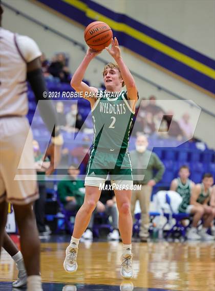 Thumbnail 2 in Scurry-Rosser vs. Riesel (UIL 3A Bi-District) photogallery.