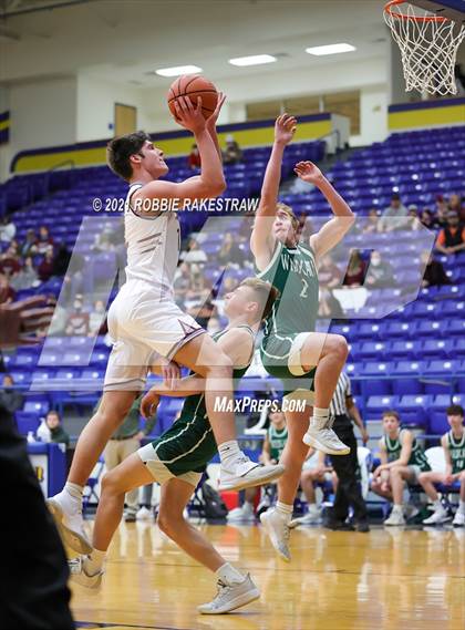 Thumbnail 3 in Scurry-Rosser vs. Riesel (UIL 3A Bi-District) photogallery.