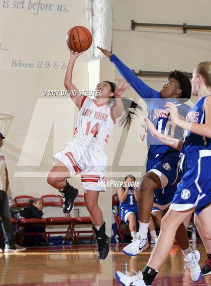 Thumbnail 3 in Highlands vs. Victory Christian (Viking Classic) photogallery.