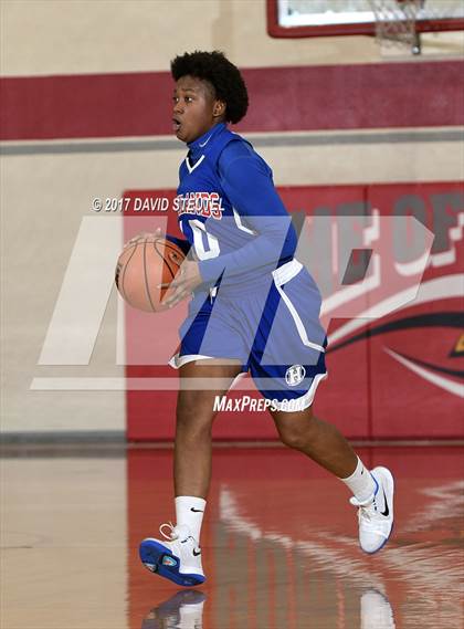 Thumbnail 2 in Highlands vs. Victory Christian (Viking Classic) photogallery.