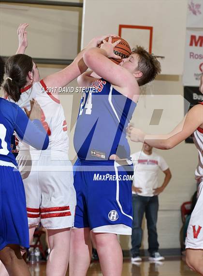 Thumbnail 2 in Highlands vs. Victory Christian (Viking Classic) photogallery.