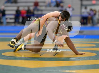 Thumbnail 2 in VHSL Class 5 State Championships 285lbs Final photogallery.