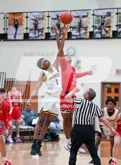 Thumbnail 3 in Center Grove @ Avon photogallery.