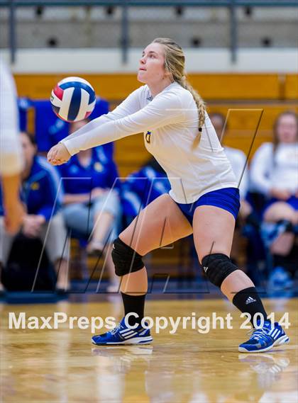 Thumbnail 1 in Samuel Clemens vs Warren (NISD Volleyball Tournament) photogallery.