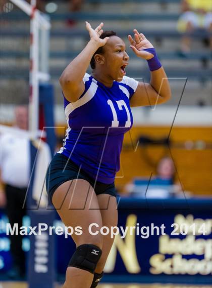 Thumbnail 1 in Samuel Clemens vs Warren (NISD Volleyball Tournament) photogallery.