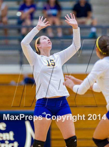 Thumbnail 1 in Samuel Clemens vs Warren (NISD Volleyball Tournament) photogallery.