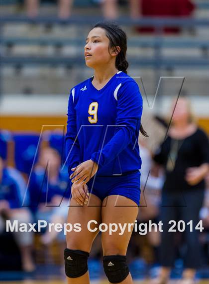 Thumbnail 1 in Samuel Clemens vs Warren (NISD Volleyball Tournament) photogallery.