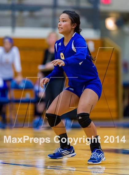 Thumbnail 3 in Samuel Clemens vs Warren (NISD Volleyball Tournament) photogallery.