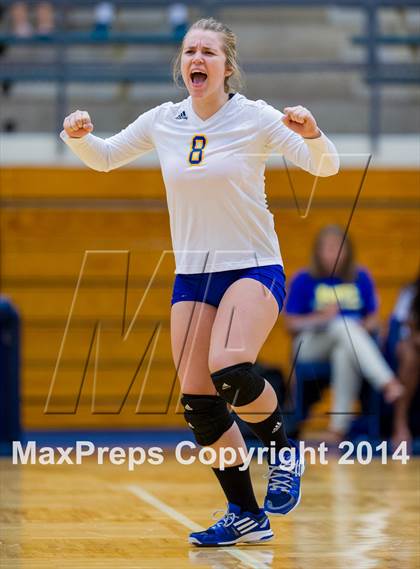 Thumbnail 3 in Samuel Clemens vs Warren (NISD Volleyball Tournament) photogallery.