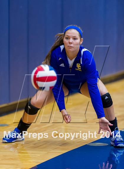 Thumbnail 2 in Samuel Clemens vs Warren (NISD Volleyball Tournament) photogallery.