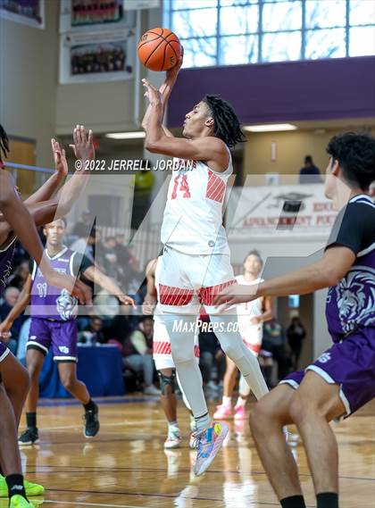 Thumbnail 1 in The Burlington School vs Winston-Salem Christian (John Wall Holiday Invitational) photogallery.