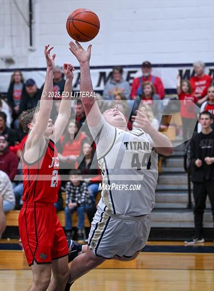 Thumbnail 2 in South Webster @ Notre Dame photogallery.
