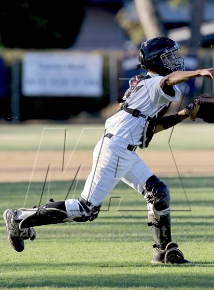 Thumbnail 2 in Hart vs Saugus (VIBL Final) photogallery.