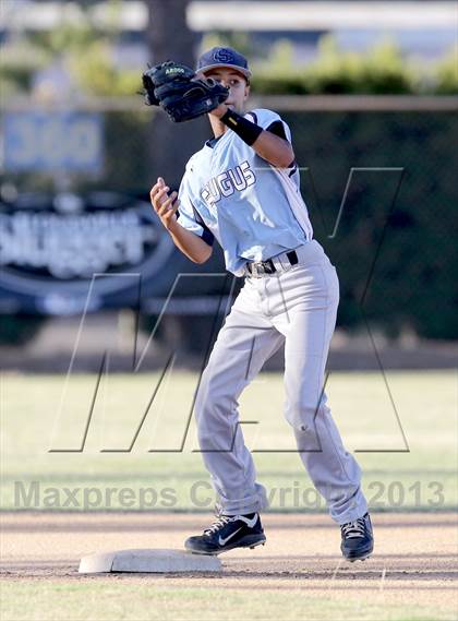 Thumbnail 2 in Hart vs Saugus (VIBL Final) photogallery.