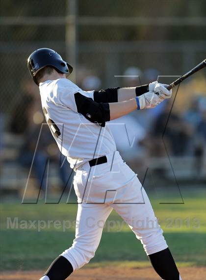 Thumbnail 3 in Hart vs Saugus (VIBL Final) photogallery.