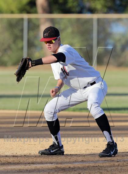 Thumbnail 2 in Hart vs Saugus (VIBL Final) photogallery.