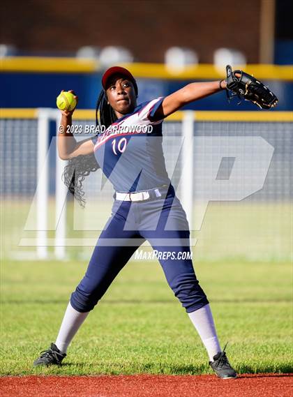 Thumbnail 2 in Mallard Creek @ Mooresville (NCHSAA 4A Round 1) photogallery.