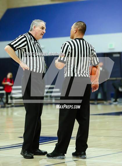 Thumbnail 2 in Simi Valley vs  Chatsworth (Sierra Canyon Super Showcase) photogallery.