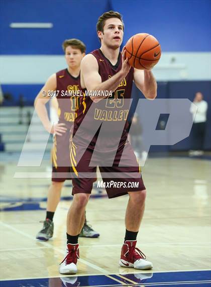 Thumbnail 3 in Simi Valley vs  Chatsworth (Sierra Canyon Super Showcase) photogallery.