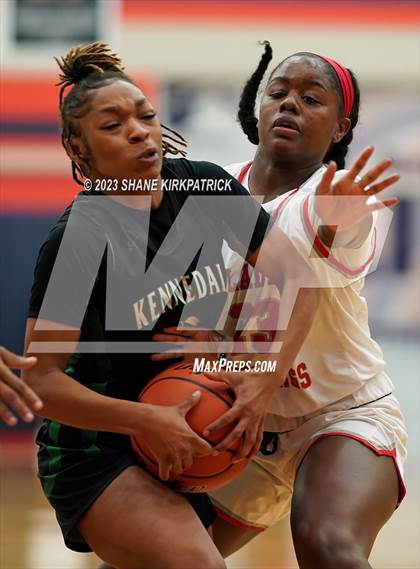 Thumbnail 2 in Kennedale @ Life Waxahachie photogallery.