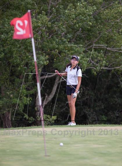 Thumbnail 3 in Brownsville Invitational photogallery.